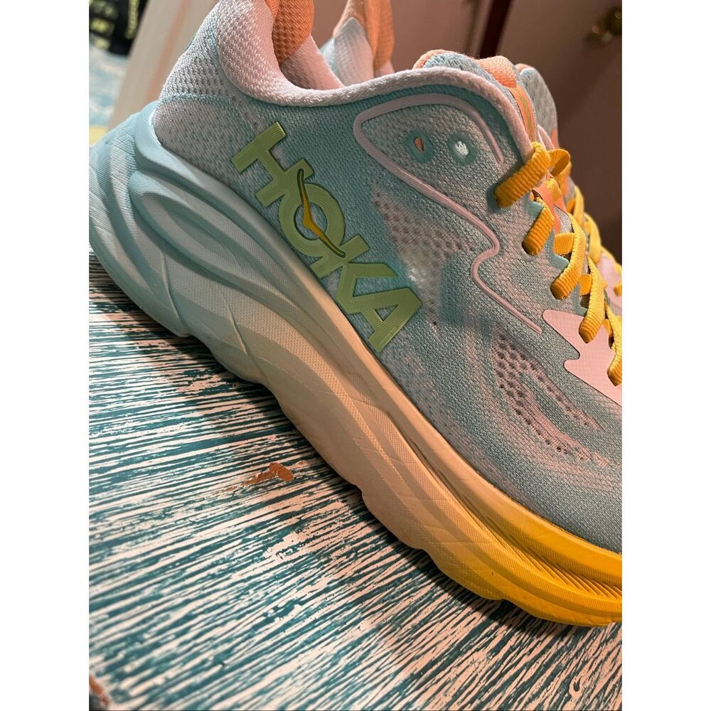 Hoka Clifton 10 Women’s Sneakers - Picture 6 of 16